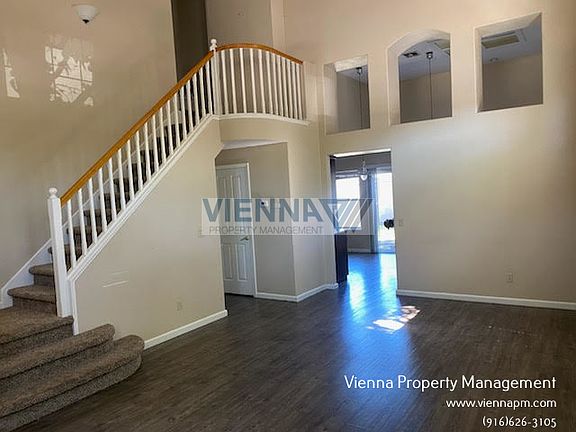 2nd image of 4900 Brittany Ct