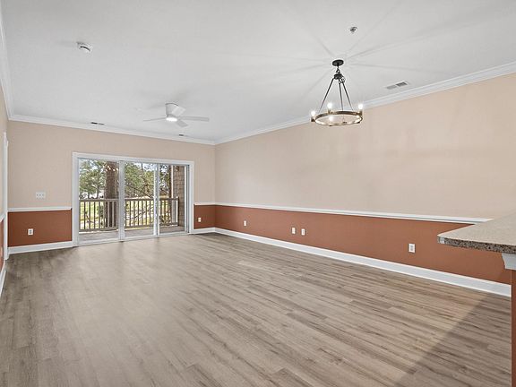 4th image of 109 South Shore Blvd. #203