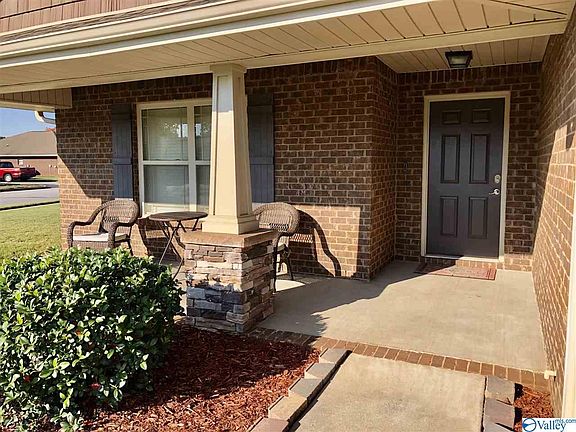 5th image of 100 Ferstwood Dr