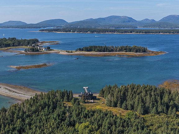 3rd image of 1 Fish Point