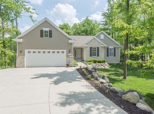3916 Aspen Way, Midland, MI 48642