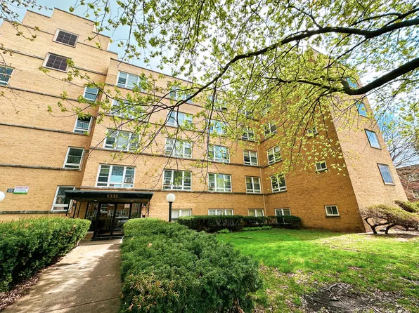 5335 N California Ave #101, Chicago, IL 60625