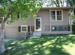 3120 SW Crest Dr, Topeka, KS 66614