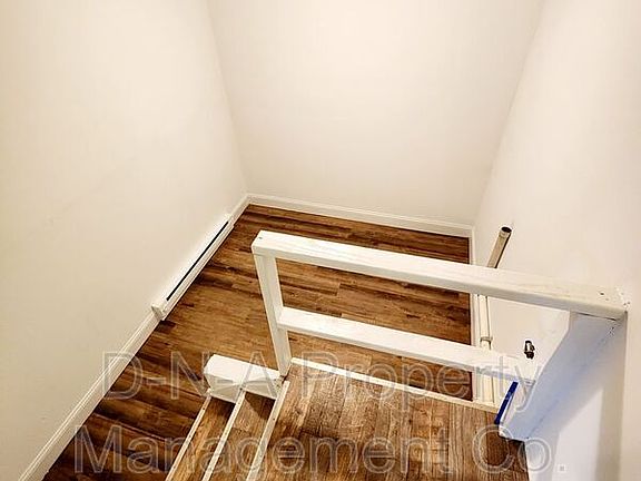 4th image of 110 Smith Dr