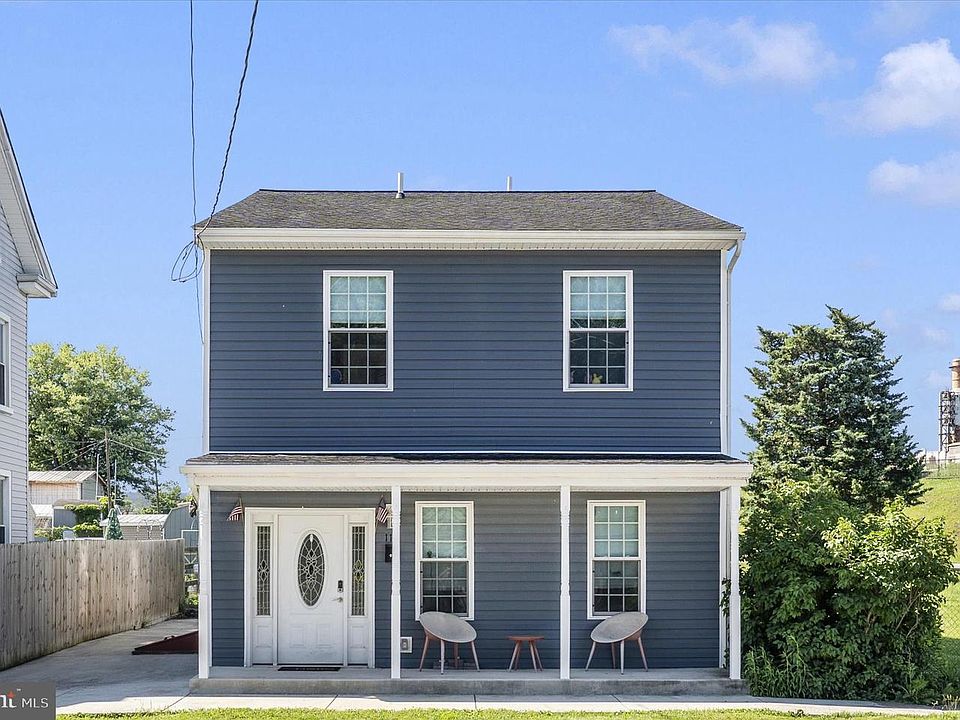 1st image of 118 W Salisbury St