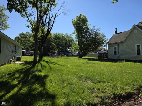 736 S Noble St, Shelbyville, IN 46176