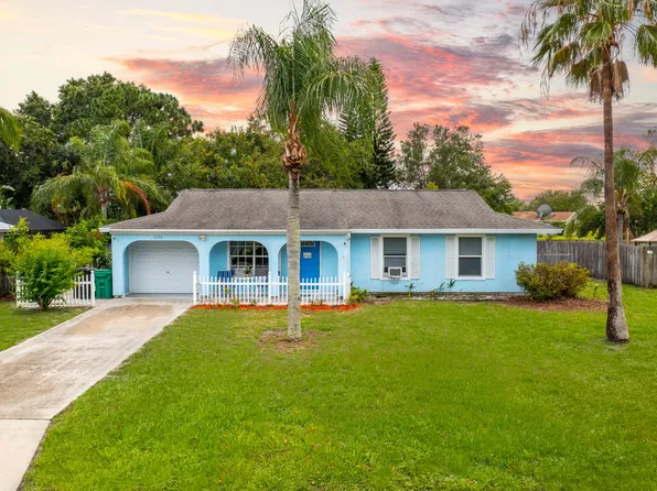 1490 SE Vesthaven Circle, Port St Lucie, FL 34952