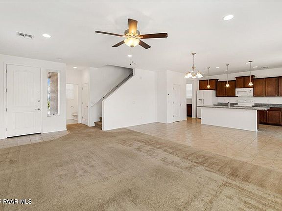 5th image of 6278 Goldfinch Dr
