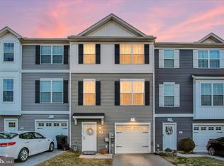 30 Brookside Ave, Hanover, PA 17331