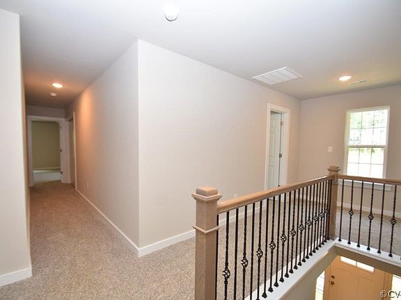 3rd image of 5033 Glendale Woods Pkwy