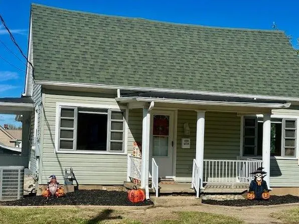 2235 Marshall Avenue, Wheeling, WV 26003