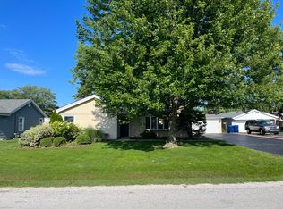 11649 S Nagle Ave, Worth, IL 60482