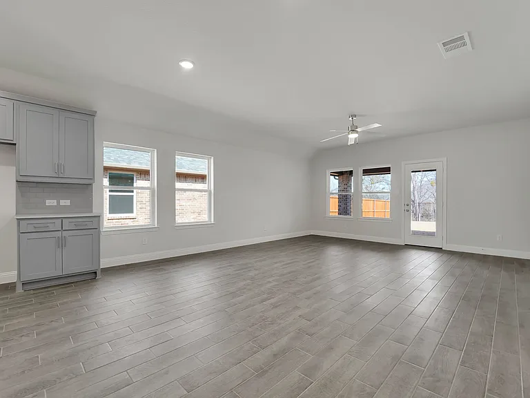2905 Cantoni Crk — Photo 7