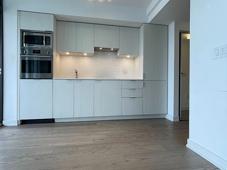 11 Wellesley St W #2412 — Photo 5