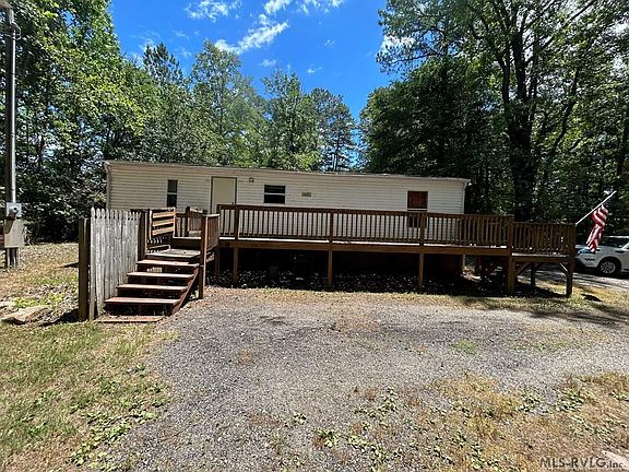 3rd image of 24 Tanglewood Ct
