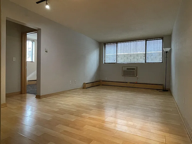 2530 1st Ave S #105 — Photo 12