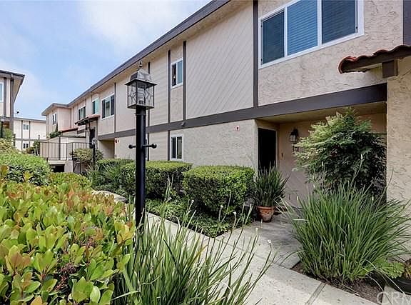 4th image of 2120 Dufour Ave Unit 19
