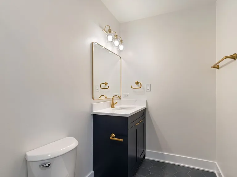 1928 N Humboldt Blvd #3 — Photo 9