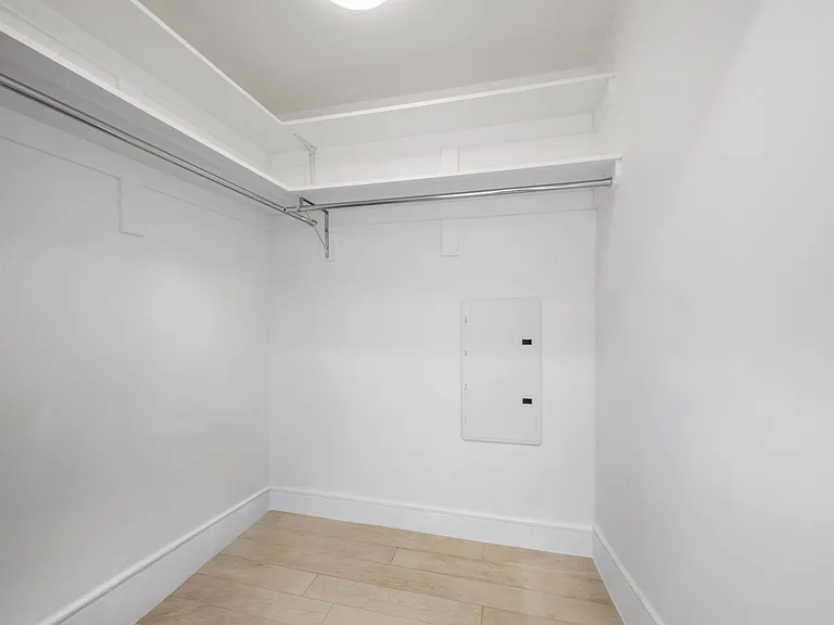 1399 Park Ave #8G — Photo 7