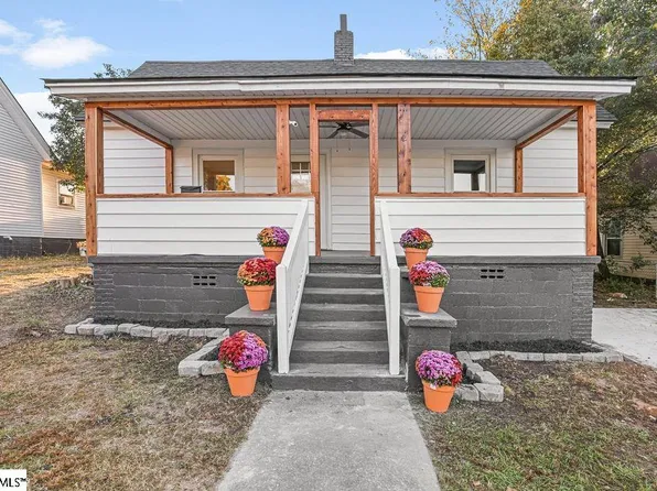 21 Taylor St, Greenville, SC 29605
