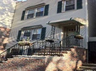 1840 Decatur St, Flushing, NY 11385