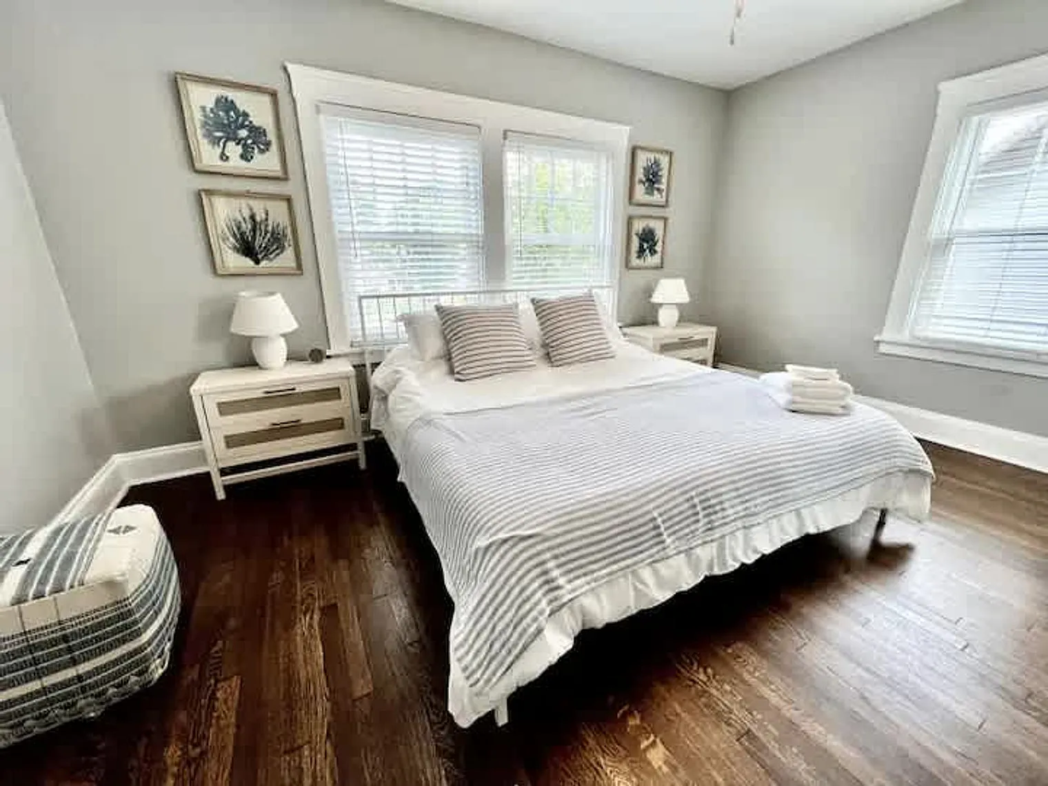 4 bed, 1.0 bath, 2142 sqft, $3,484 — Photo 4