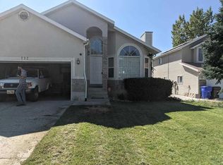 232 E Ashbrook Cir, Midvale, UT 84047