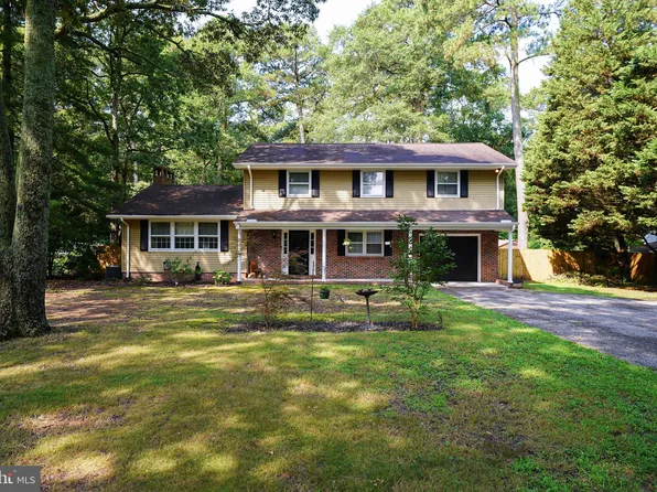 6686 Oak Ridge Dr, Hebron, MD 21830