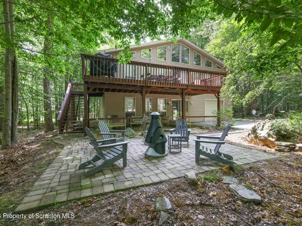 30 Waterfront Way, Clifton, PA 18424