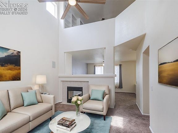 2nd image of 2284 Pinyon Jay Dr