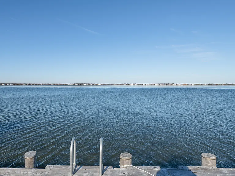 106 Harbor Rd — Photo 11