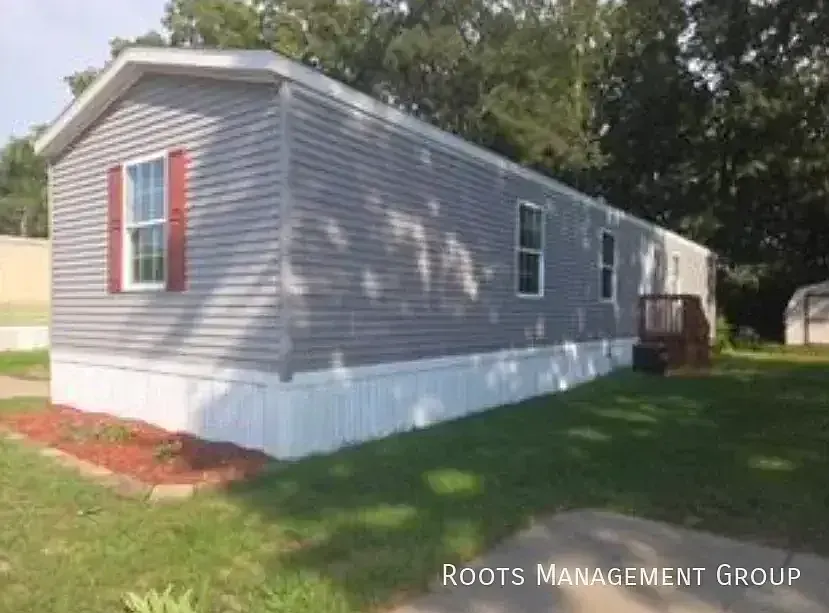 3 Bed 2 Bath Home Available for Lease at Riverside Crossing - Apply Now! — Photo 2