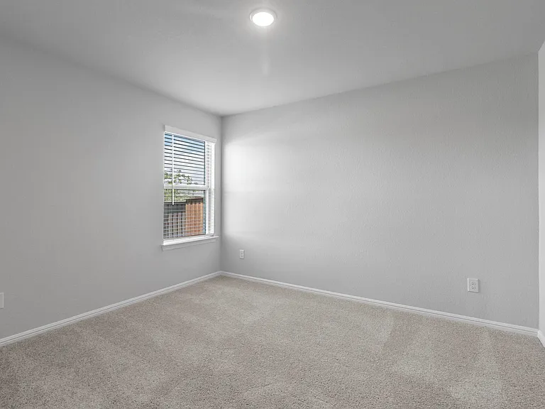 2755 Rambling Rd — Photo 10