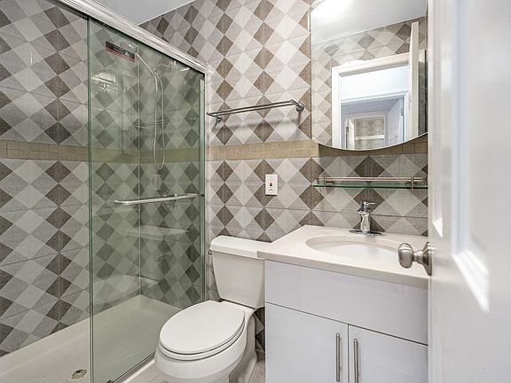 5th image of 8635 Fort Hamilton Pkwy #3