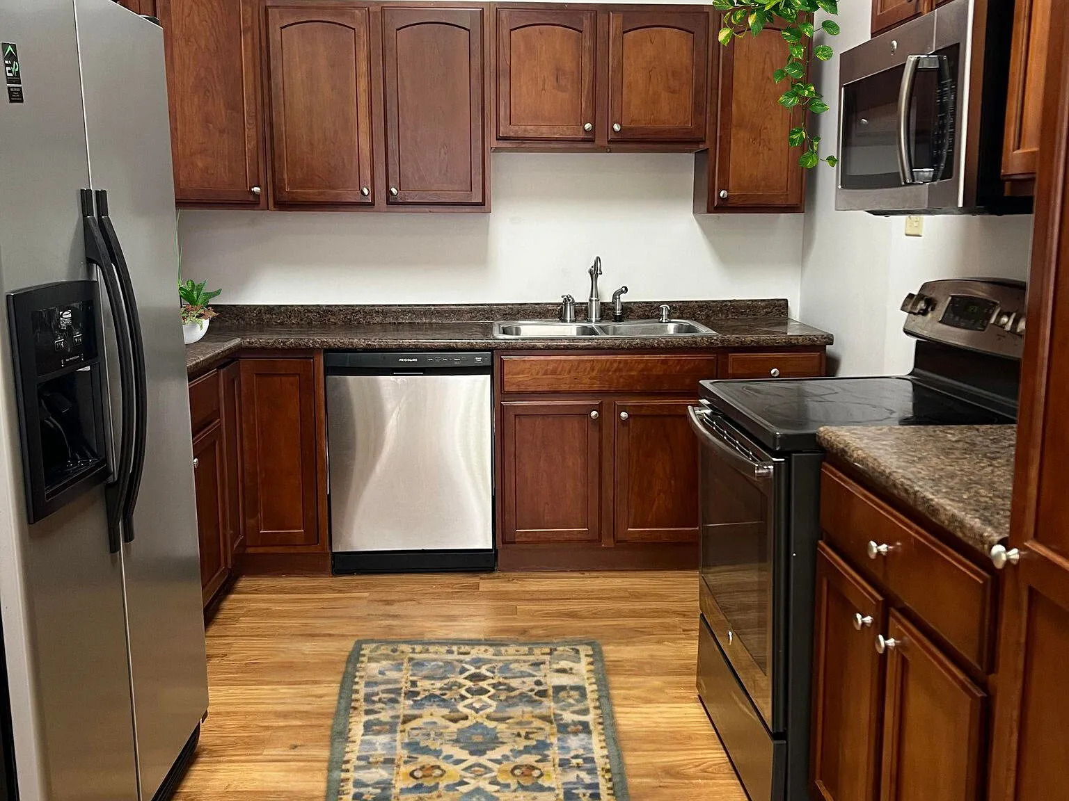 1 bed, 1.0 bath, $625 — Photo 1