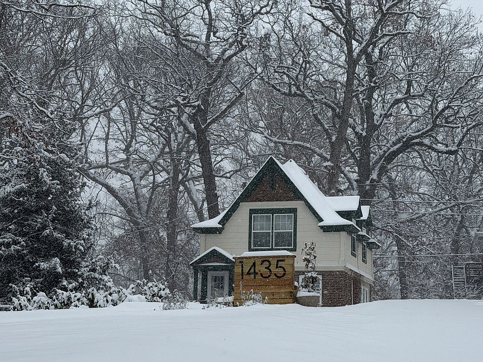 1st image of 1435 Forestdale Dr