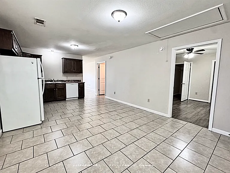 616 Creath Ave — Photo 6