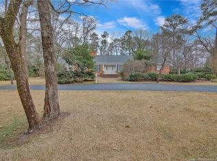 2830 Skye Dr, Fayetteville, NC 28303
