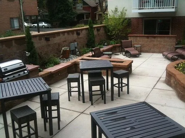 172 S Clarkson St #107 — Photo 2