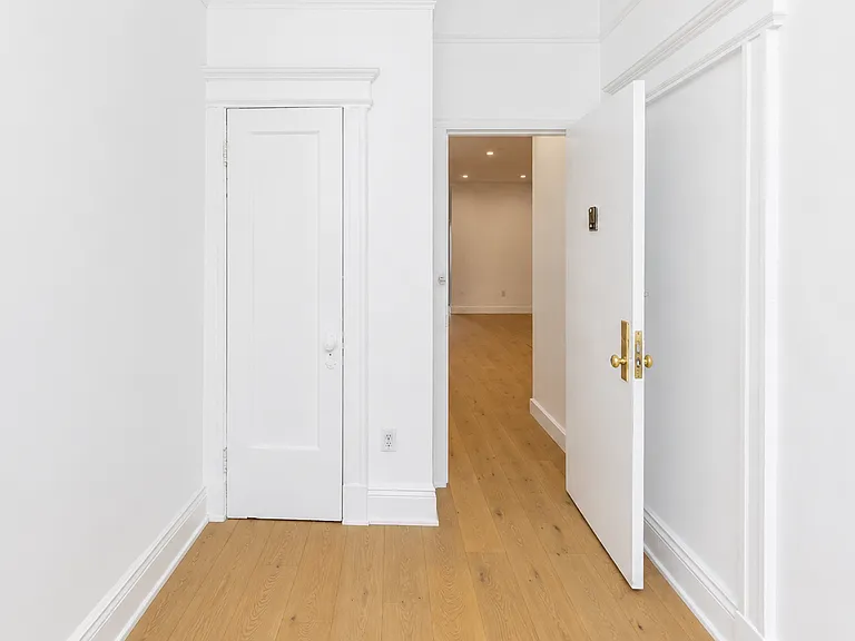 1173 Nostrand Ave #3 — Photo 9