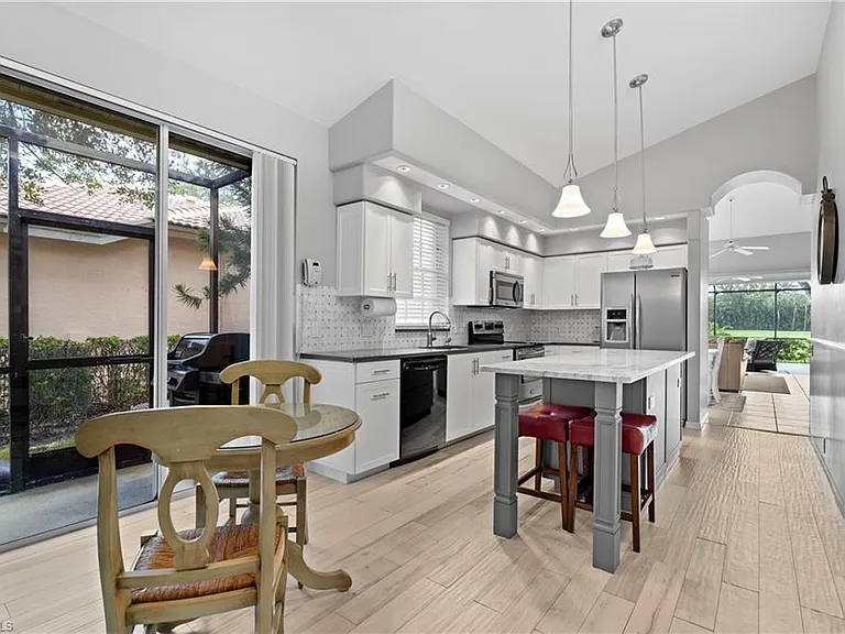 13520 Southampton Dr — Photo 9