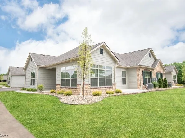 9264 Sharrott Rd #603, Poland, OH 44514