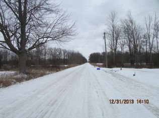 7743 Broadbridge Rd, Fair Haven, MI 48023