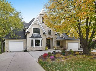 29W168 Lakeside Dr, Naperville, IL 60564