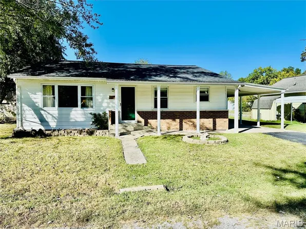 606 E Plum St, Percy, IL 62272