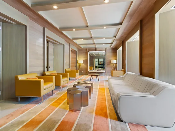 225 Rector Place image 9 of 21