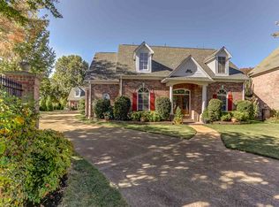 519 Warwick Willow Ln, Collierville, TN 38017