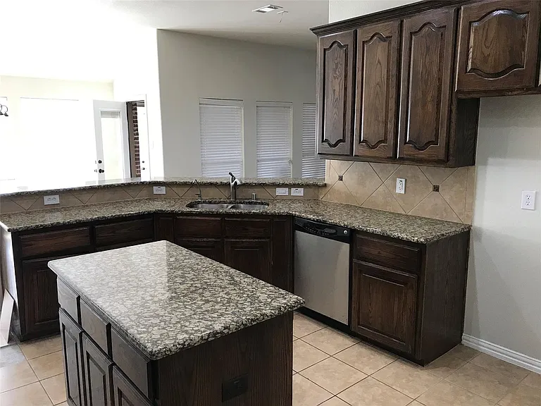 4013 Dalton Dr — Photo 15