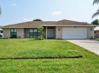 787 SE Forgal St, Port Saint Lucie, FL 34983