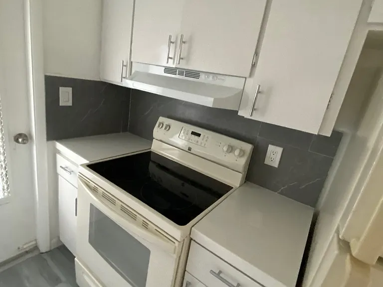 San Souci Apartments, Inc. — Photo 12